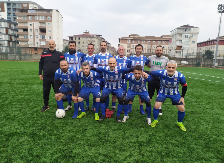 B GRUBUNDA İLK YARI TAMAMLANDI